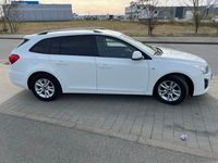 gebraucht Chevrolet Cruze 1.6 Kombi 8fach Bereift