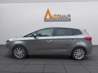 Gebraucht Kia Carens 135 PS (99 kW) 2016 Silber Van / Kleinbus