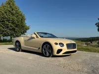 Gebraucht Bentley Continental GT Convertible 549 PS (403 kW) 2024 Magnolia pearlscent Cabrio