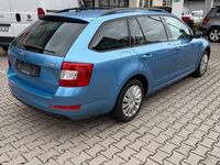 Gebraucht Skoda Octavia Ambition 150 PS (110 kW) 2016 Blau Kleinwagen