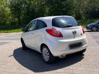 Gebraucht Ford Ka Ambiente 69 PS (50 kW) 2012 Weiß Kleinwagen