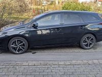 Gebraucht Toyota Auris Hybrid Cool 99 PS (72 kW) 2017 Grau Kombi