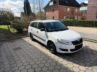 Gebraucht Skoda Fabia Ambiente 69 PS (50 kW) 2011 Weiß Kombi