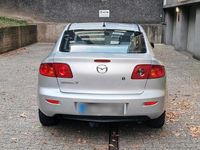 Second-hand Mazda 3 77 CP (56 kW) 2004 Argintiu Berlinǎ