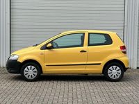 Gebraucht VW Fox Basis 54 PS (39 kW) 2005 Gelb Kleinwagen
