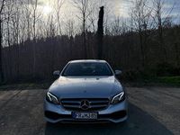 Gebraucht Mercedes E220 Avantgarde 194 PS (142 kW) 2016 Silber Limousine