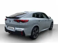 Gebraucht BMW iX2 M Sport 225 kW (306 PS) 2024 Grau SUV