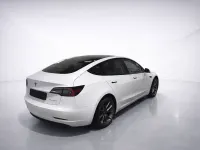 Gebraucht Tesla Model 3 366 kW (498 PS) 2021 Perlweiss Limousine