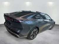Neu Mazda 6e Takumi-Line 180 kW (245 PS) 2026 Grau Limousine