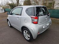Gebraucht Toyota iQ Basis 68 PS (50 kW) 2009 Silber Kleinwagen