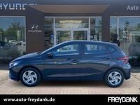 Neu Hyundai i20 Select 101 PS (74 kW) 2025 Aurora grey Limousine