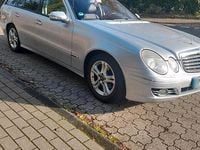 Gebraucht Mercedes E220 Avantgarde 170 PS (125 kW) 2007 Silber Kombi