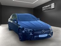 Gebraucht Mercedes E300 AMG 306 PS (225 kW) 2022 Ung. schwarz  unilack Kombi