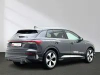 Gebraucht Audi Q4 e-tron Performance 210 kW (286 PS) 2026 Tamboragrau SUV