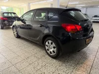 Gebraucht Opel Astra Design Edition 120 PS (88 kW) 2012 Schwarz Limousine