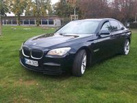 Gebraucht BMW 740 306 PS (225 kW) 2012 Blau Limousine