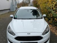 Gebraucht Ford Focus ST-Line 184 PS (135 kW) 2015 Weiß Kombi