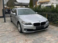 Gebraucht BMW 520 190 PS (139 kW) 2016 Silber Kombi