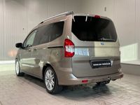 Gebraucht Ford Tourneo Courier Titanium 101 PS (74 kW) 2022 Silber Van / Kleinbus