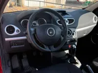 Gebraucht Renault Clio 75 PS (55 kW) 2007 Rot Kleinwagen