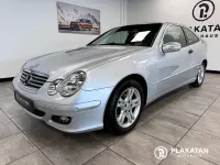 Gebraucht Mercedes C180 143 PS (105 kW) 2004 Silber Coupé