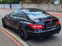 Gebraucht Mercedes E350 292 PS (214 kW) 2011 Schwarz Coupé