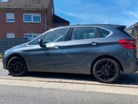 Gebraucht BMW 220 Active Tourer Advantage 192 PS (141 kW) 2017 Grau Van / Kleinbus