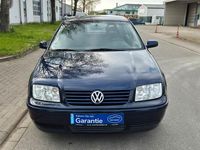 Second-hand VW Bora 101 CP (74 kW) 2000 Albastru Berlinǎ