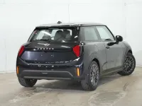 Używany Mini Cooper Classic 114 kW (156 KM) 2025 Czarny Hatchback