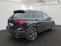 Gebraucht VW Tiguan Style 320 PS (235 kW) 2024 Deep black perleffekt (metallic) SUV