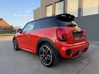Gebraucht Mini Cooper S 192 PS (141 kW) 2019 Solaris orange metallic Kleinwagen