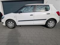 Gebraucht Skoda Fabia 65 PS (47 kW) 2012 Weiß Kleinwagen