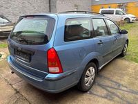 Gebraucht Ford Focus Futura 101 PS (74 kW) 2004 Blau Kombi
