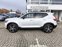 Gebraucht Volvo XC40 Plus 163 PS (119 kW) 2025 Crystal white / metallic SUV