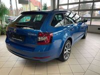 gebraucht Skoda Octavia Combi Ambition