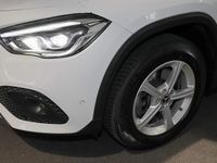Gebraucht Mercedes GLA220 Progressive 190 PS (139 kW) 2021 Digitalweiß SUV