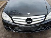 Gebraucht Mercedes C220 170 PS (125 kW) 2010 Schwarz Kombi