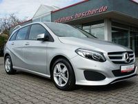 Gebraucht Mercedes B180 122 PS (89 kW) 2015 Silber Van / Kleinbus