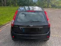 Używany Ford Fiesta Fun X 69 KM (50 kW) 2007 Czarny Hatchback