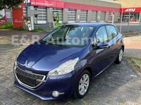 Gebraucht Peugeot 208 Active 82 PS (60 kW) 2014 Kleinwagen