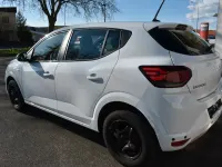Używany Dacia Sandero Expression 101 KM (74 kW) 2024 Biały Hatchback