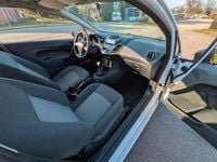 Gebraucht Ford Fiesta Ambiente 60 PS (44 kW) 2010 Weiß Kleinwagen