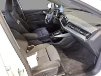 Gebraucht Audi Q4 e-tron Ambiente 150 kW (204 PS) 2023 Gletscherweiß metallic SUV