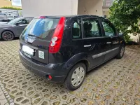 Gebraucht Ford Fiesta Ambiente 60 PS (44 kW) 2006 Blau Kleinwagen