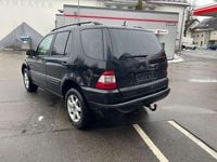Gebraucht Mercedes ML270 163 PS (119 kW) 2002 Schwarz SUV