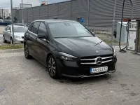 Gebraucht Mercedes B180 116 PS (85 kW) 2021 Schwarz Kleinwagen