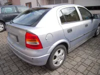 Usata Opel Astra 101 CV (74 kW) 2001 Argento Berlina