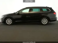 Gebraucht VW Passat Business 150 PS (110 kW) 2022 Schwarz Kombi