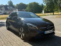 Gebraucht Mercedes A200 Urban 156 PS (114 kW) 2016 Schwarz Kleinwagen