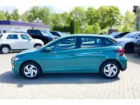 Gebraucht Hyundai i20 Select 101 PS (74 kW) 2025 Gruen Kleinwagen